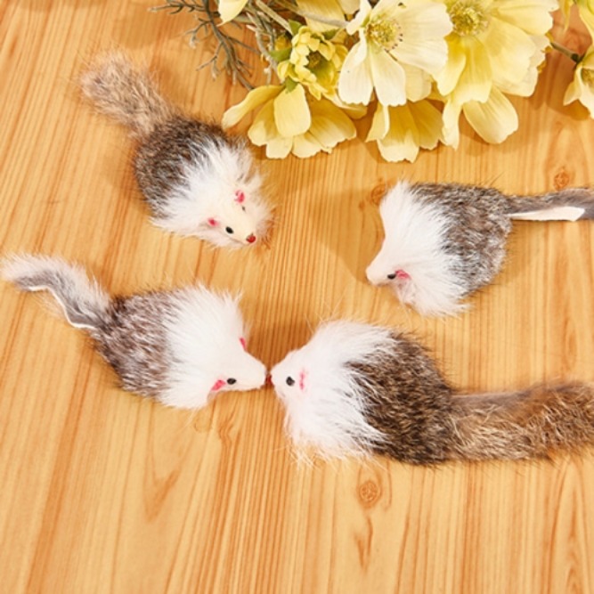 아이들이 좋아하는 쥐모양 반려동물 장난감